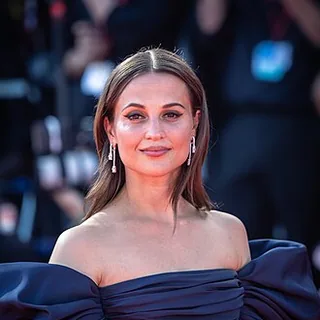 Alicia Vikander